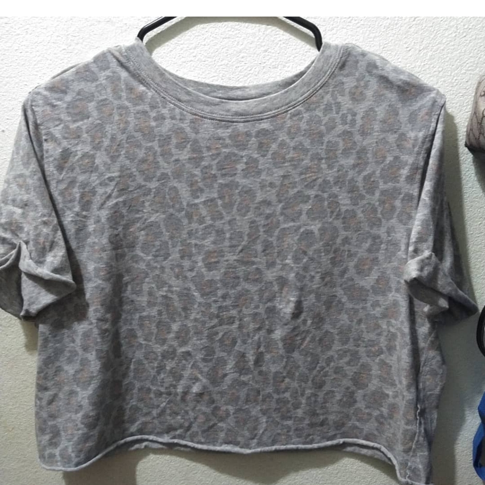 Leopard print t shirt